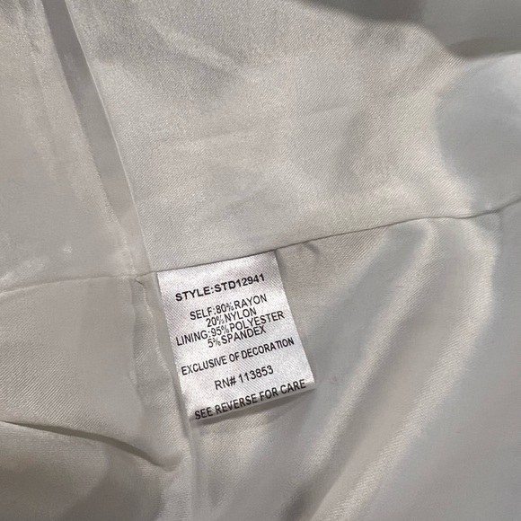 SUGARLIPS white tied spaghetti straps summer dress with ruffle and lace - Picture 14 of 15